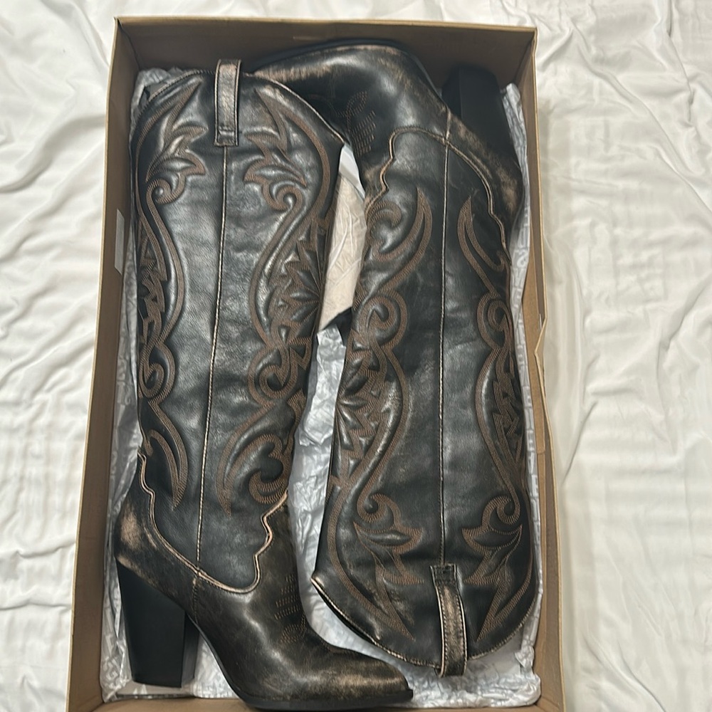 Steve Madden tall distressed boots